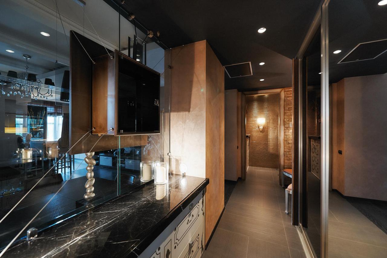 So Fashionable Apartment In The Heart Of Minsk Exterior photo
