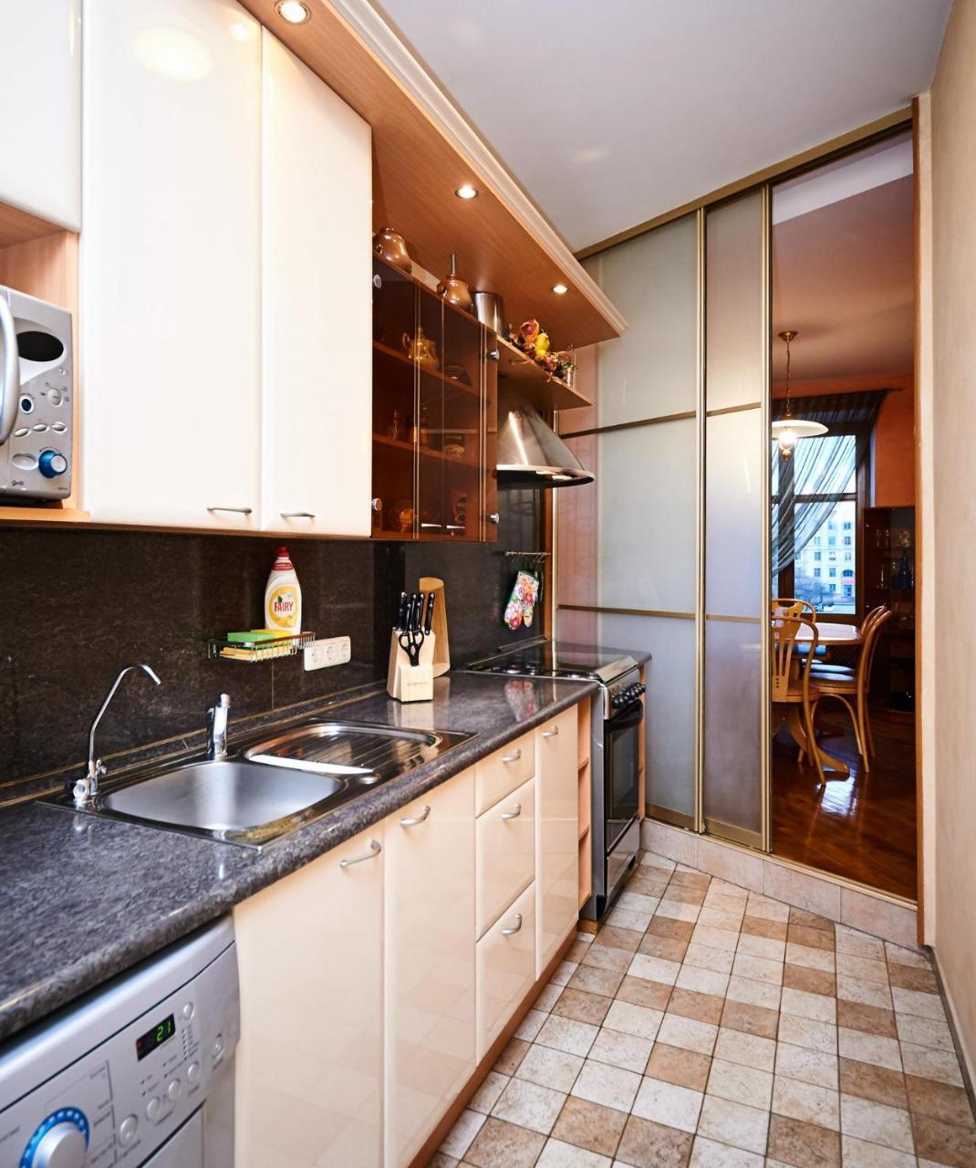 So Fashionable Apartment In The Heart Of Minsk Exterior photo